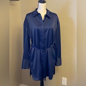 House of Harlow 1960 Navy Satin Tunic / Top in size medium
